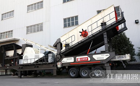 車載流動(dòng)錘式破碎機(jī)多少錢？產(chǎn)量多高？