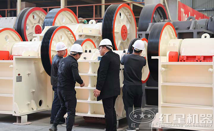 用戶來廠考察，多種設(shè)備型號讓用戶眼見為實
