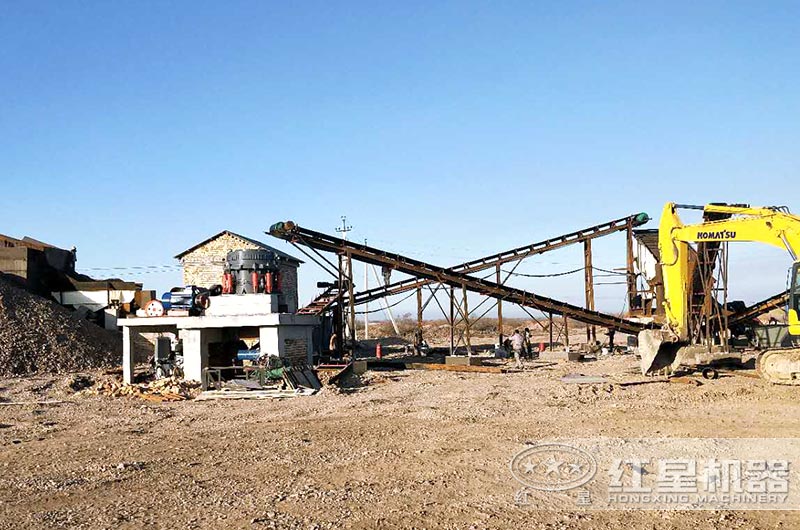 顎式破碎機、圓錐破碎機作業(yè)現(xiàn)場